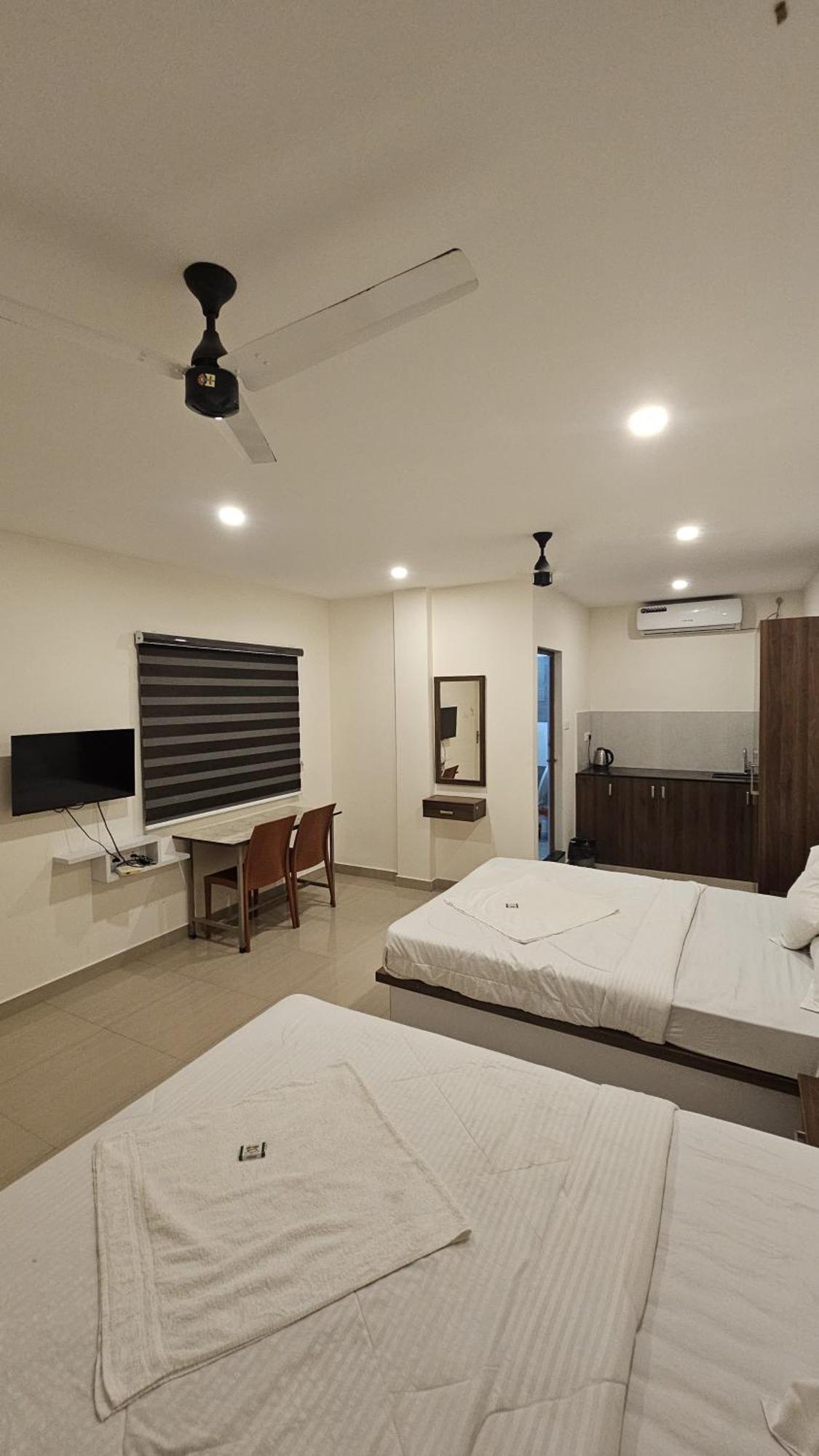 Heres Haut Residency Kochi Eksteriør bilde
