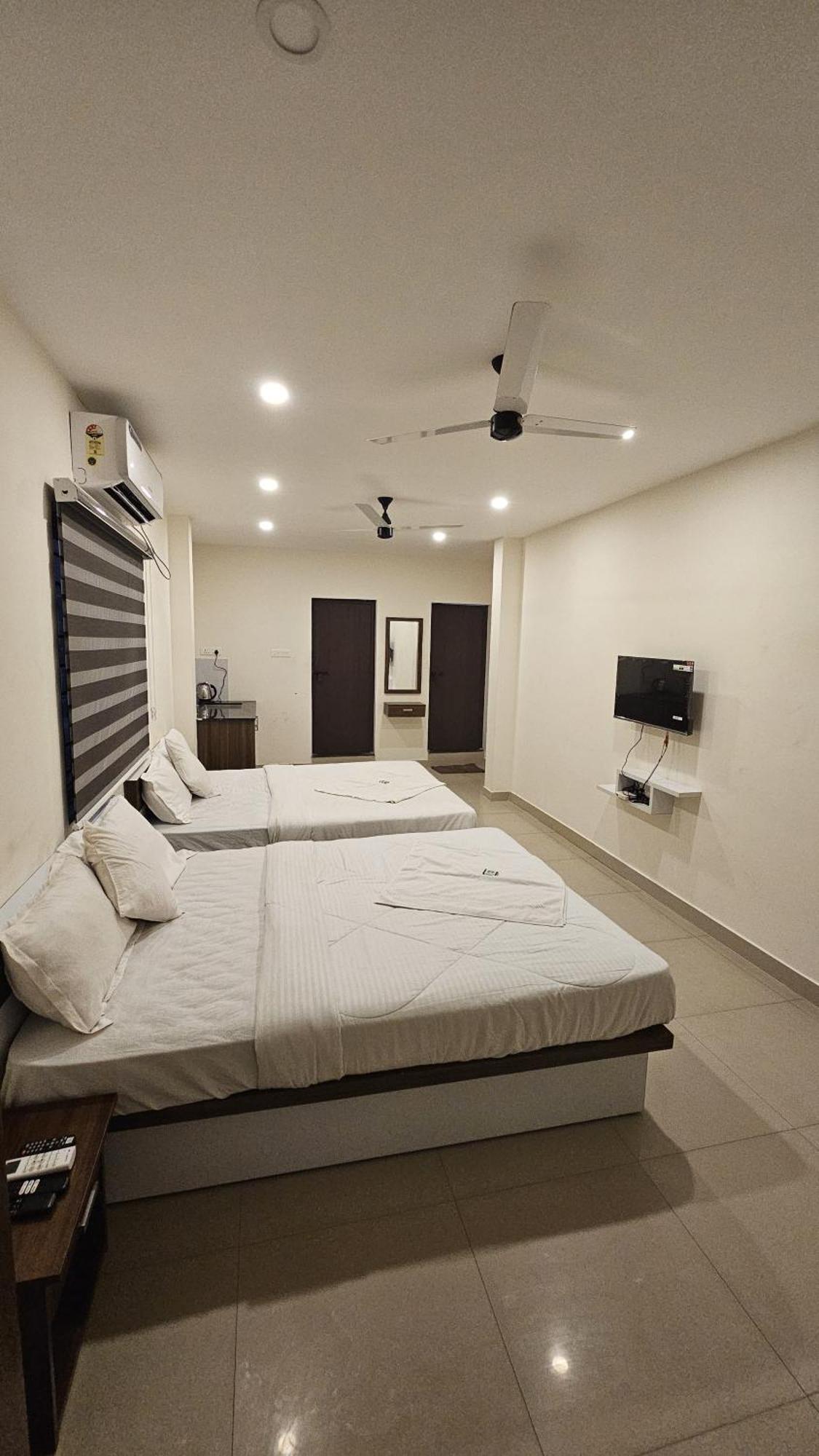 Heres Haut Residency Kochi Eksteriør bilde